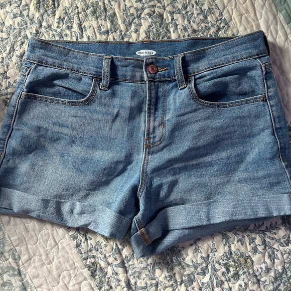 Old Navy Shorts - Picture 1 of 4